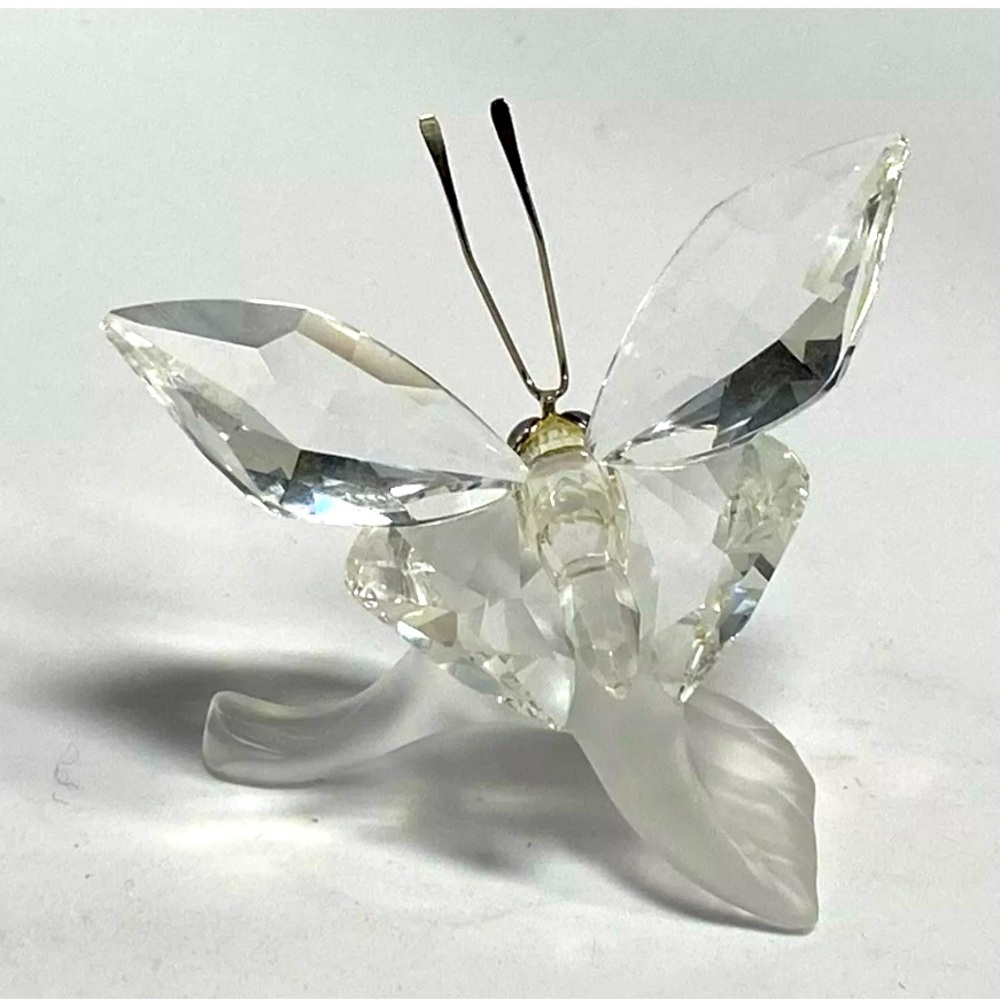 SWAROVSKI CRYSTAL